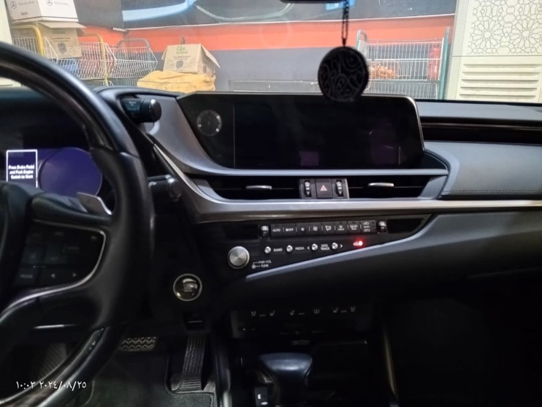 Lexus IS570 map unlock sd