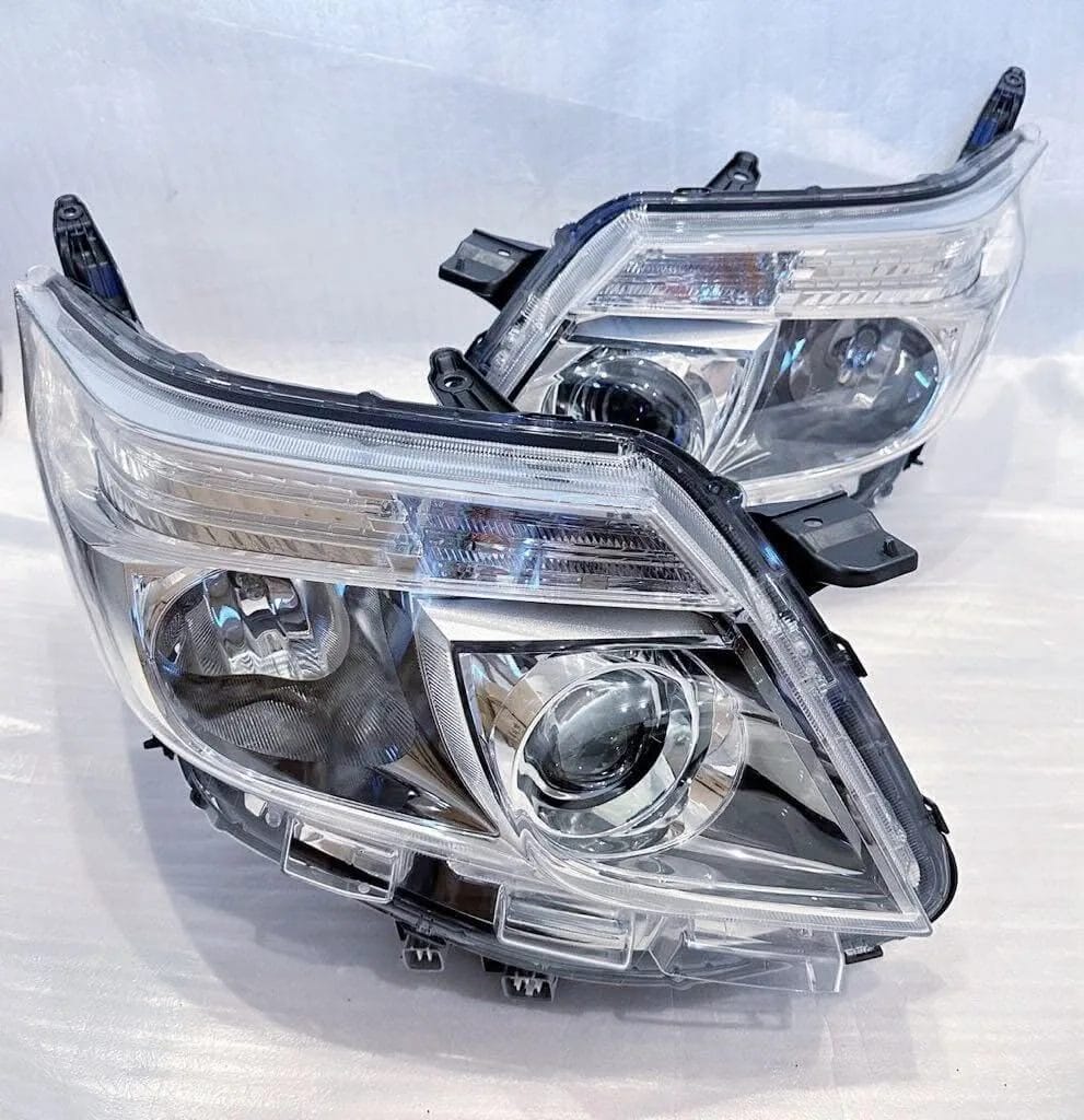 Noah voxy headlights - Image 2